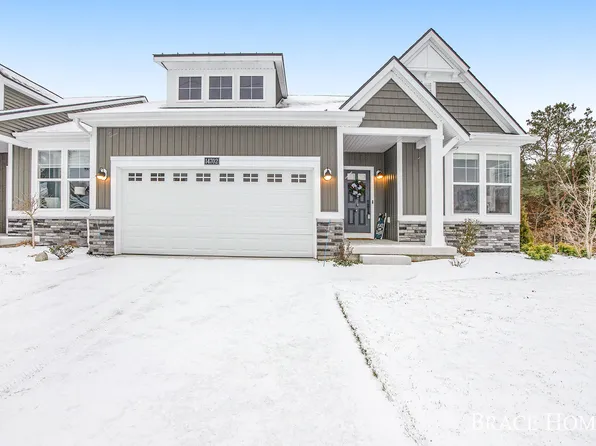14702 Pine Dew Dr, Grand Haven, MI 49417