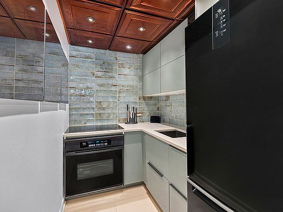 5th image of 56 Pine St APT 10B