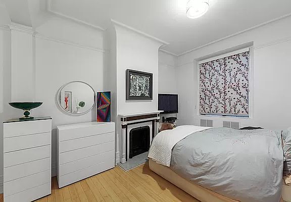 3rd image of 2109 Broadway APT 602