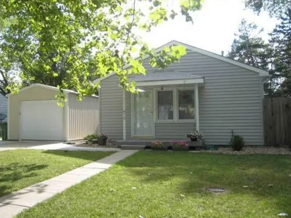 2216 Sloan St, Manhattan, KS 66502