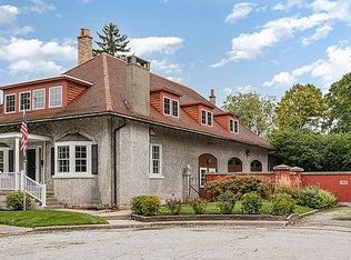 105 Parkwood Ct, Bay City, MI 48708