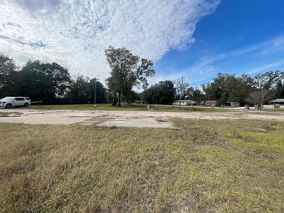 2nd image of 581 County Road 381