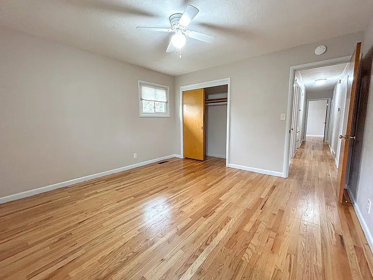 1550 Corina Dr SE — Photo 19