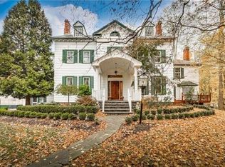 42 Bridle Rd, Spring Valley, NY 10977