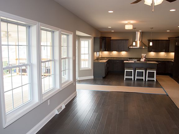 Hardwoods 1st floor