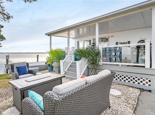 3665 Sandpiper Rd #123, Virginia Beach, VA 23456