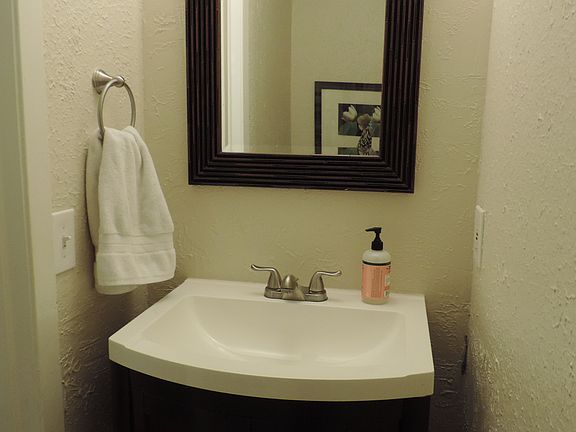 4th image of 3601 Las Colinas Dr APT A