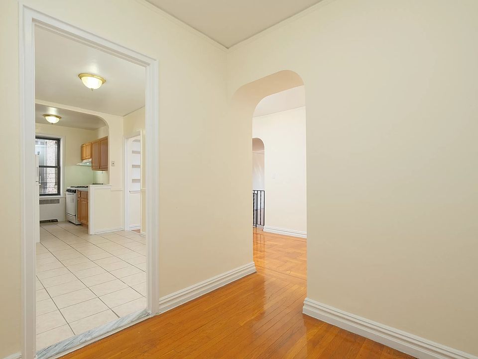 1st image of 2685 Creston Ave APT 4D