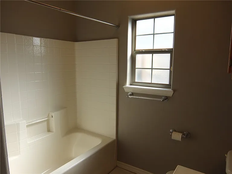 2505 Windrose Dr — Photo 11