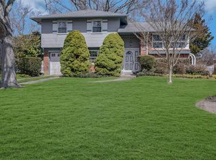 177 Marilynn St, East Islip, NY 11730