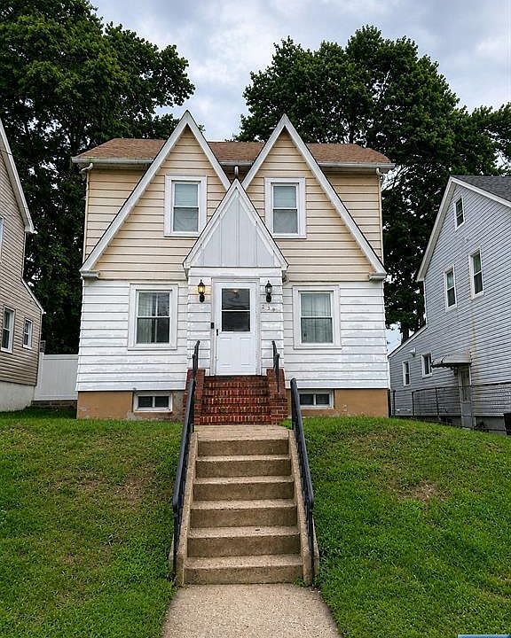 1st image of 239 8th Avenue
