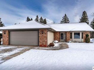 806 SW 3rd Ave, Grand Rapids, MN 55744