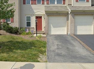 707 Norwegian Spruce Dr, Mars, PA 16046