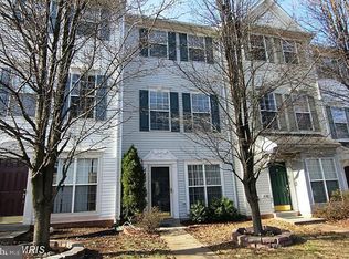 2424 Dew Meadow Ct, Herndon, VA 20171