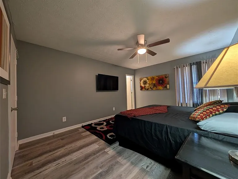2470 Corner Shoals Dr — Photo 18