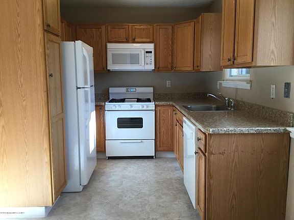 5th image of 10 Oakside Dr