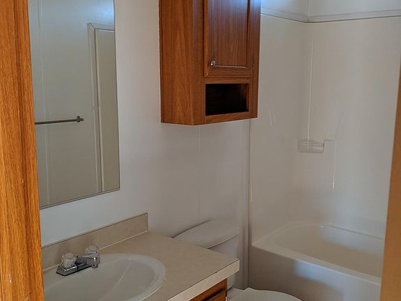 2nd image of 4844 Aspen St #88
