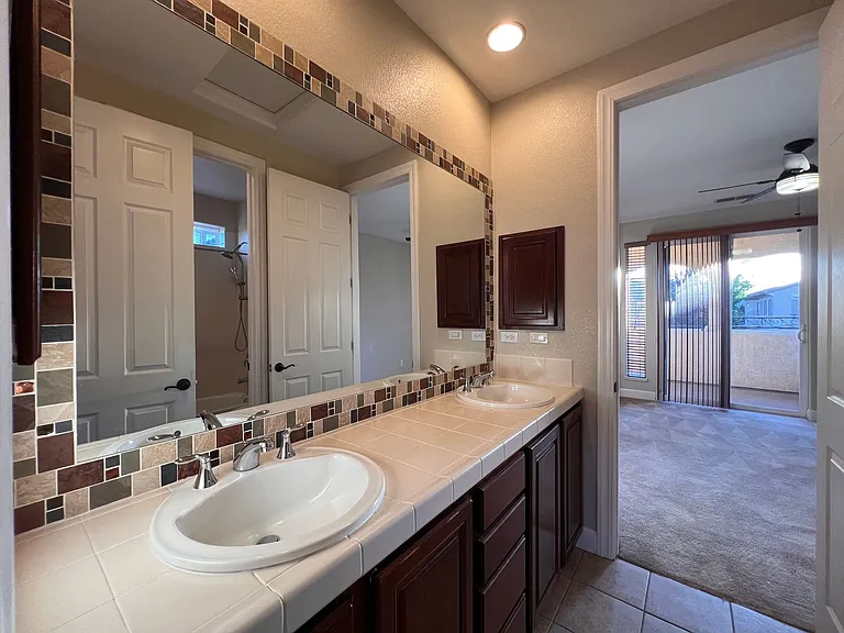 10880 Pentwater Dr — Photo 18