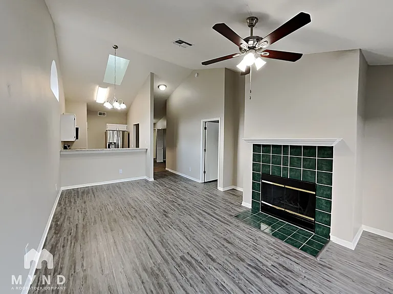 1778 Chatham Cir — Photo 3