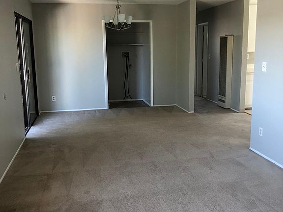 5th image of 4822 W 116th St APT D