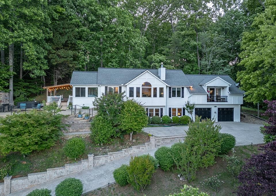 1st image of 1925 Lakeview Summit Dr