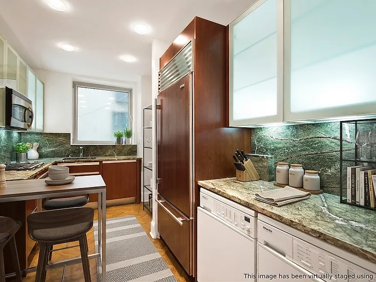 1200 5th Ave #5D — Photo 3