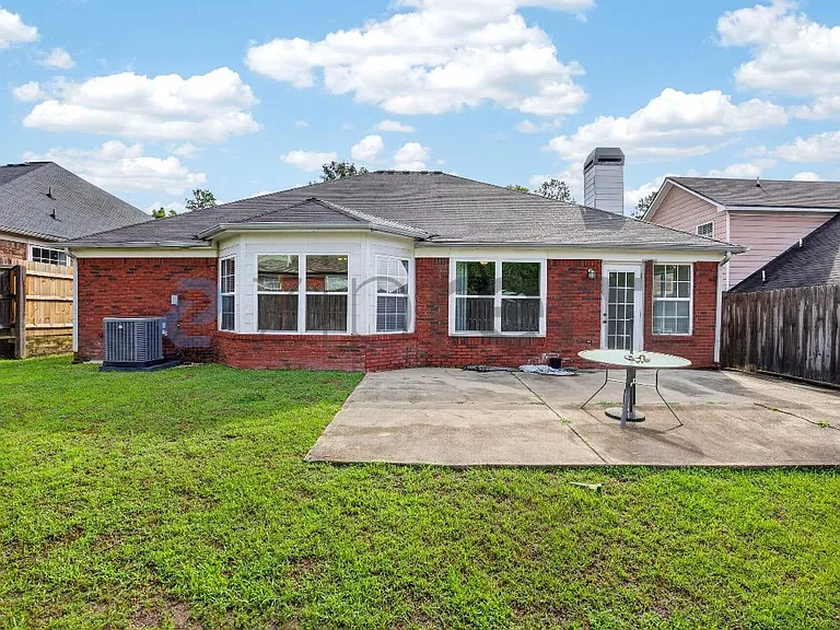 2882 Newtons Crest Cir — Photo 4