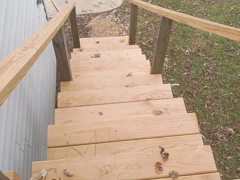 staircase down from loft