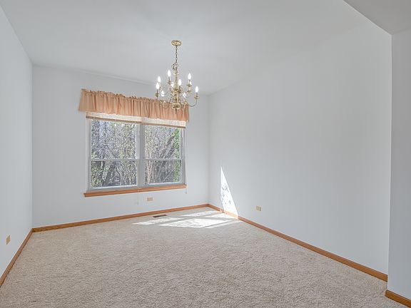 5th image of 513 Hillside Dr