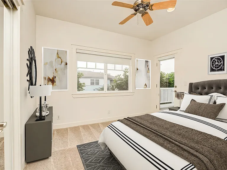 316 Highland Ave — Photo 33