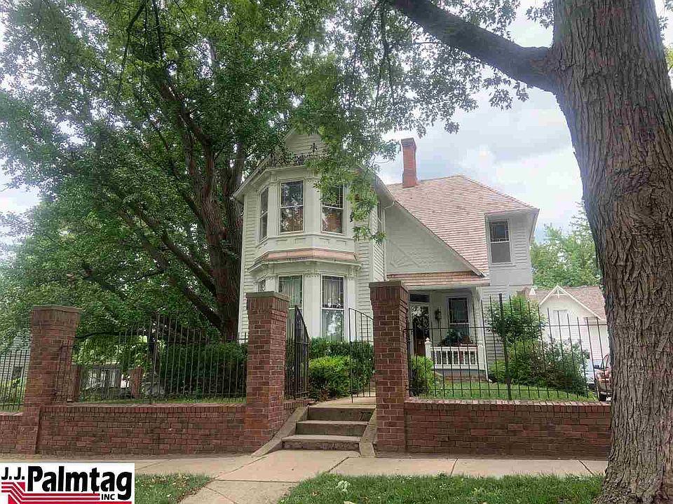 1st image of 1414 2nd Ave