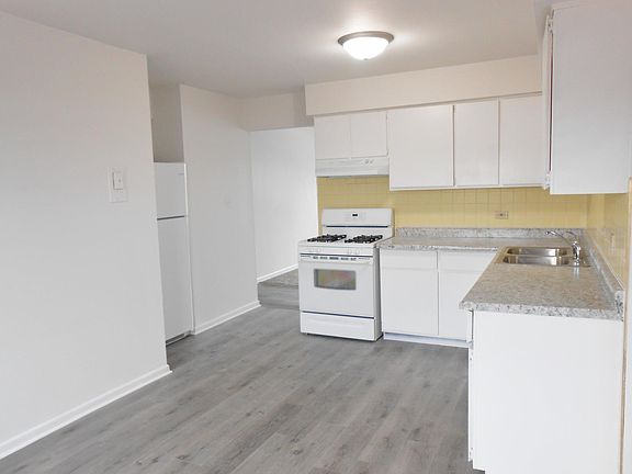 4th image of 347 Dalewood Ave APT 2