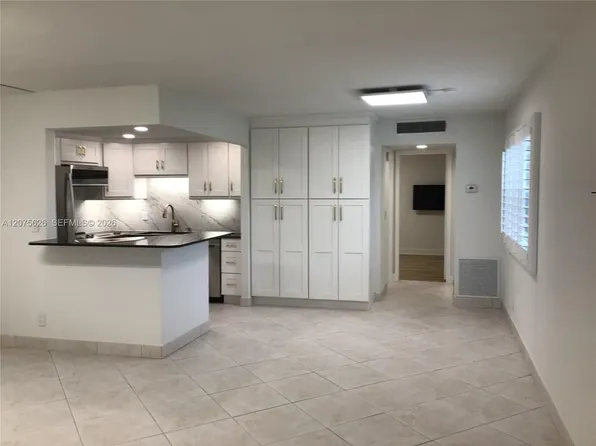 675 Monaco Ct #675-O, Delray Beach, FL 33446