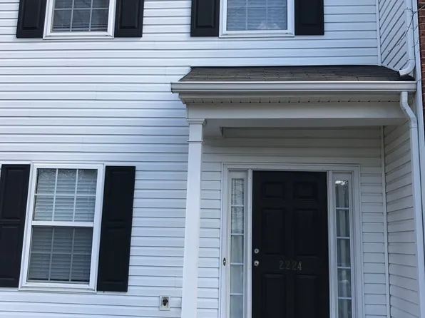 2224 Winthrop Chase Dr, Charlotte, NC 28212