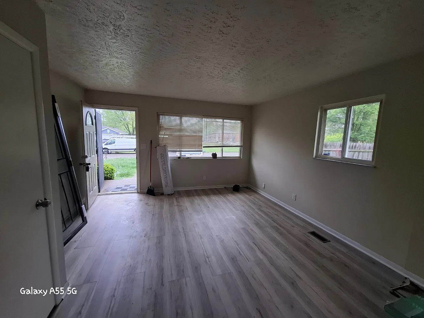 2 bed, 774 sqft, $1,050 — Photo 3