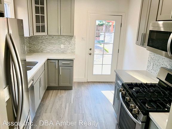 4th image of 1081 Cherry Ave #8245364