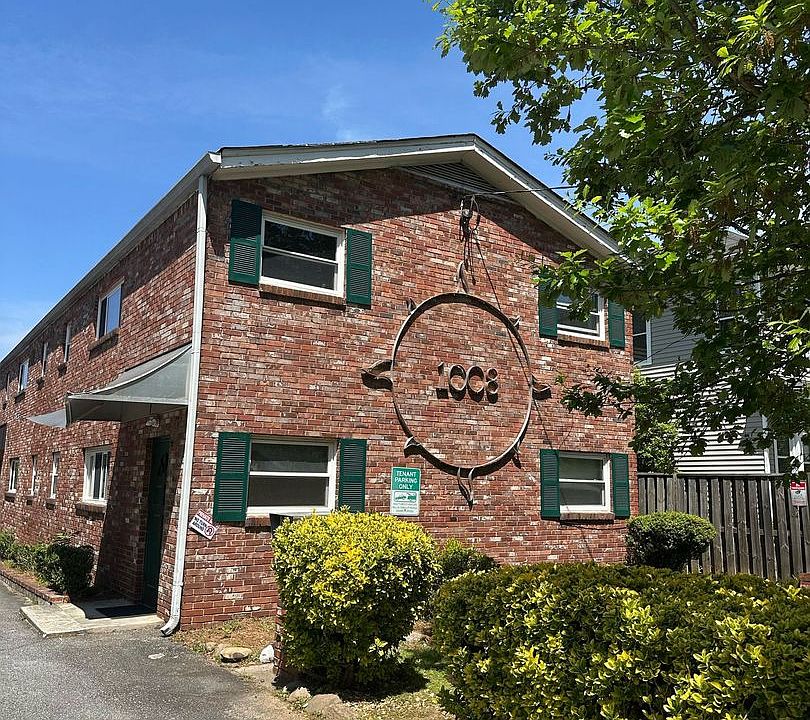 2nd image of 1008 Saint Charles Ave NE APT 8