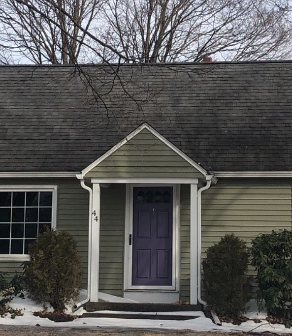 2nd image of 44 Fernwood Rd