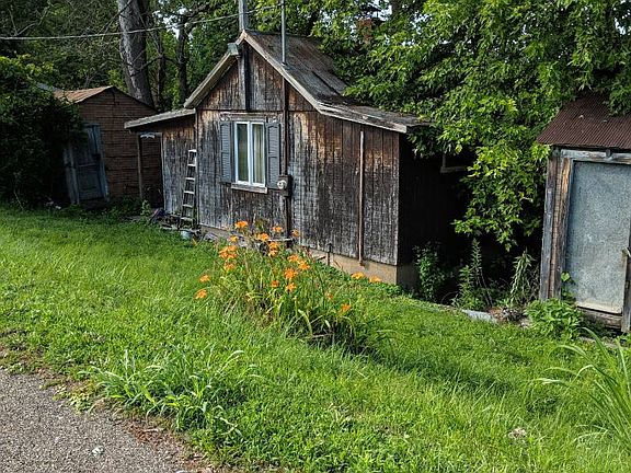 2nd image of 140 Whipkey Dr