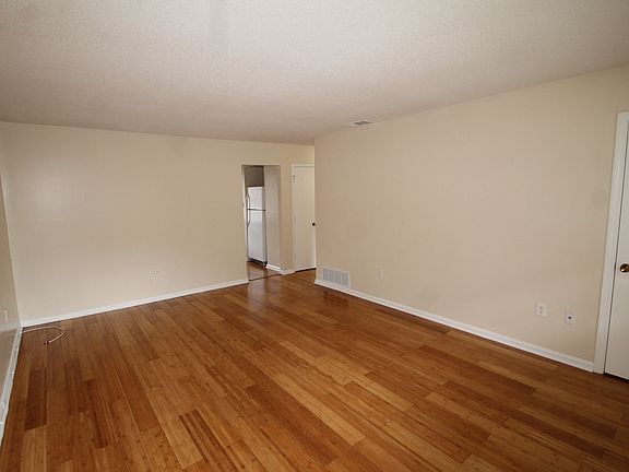 4th image of 2528 Semken Ave #D
