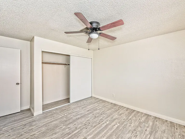 2080 Karen Ave #B63 — Photo 6