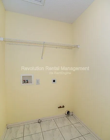 11655 Crossington Rd — Photo 22