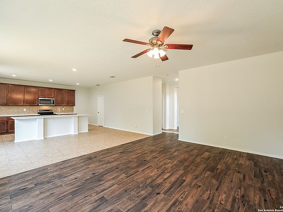 2nd image of 108 KASSEL DR
