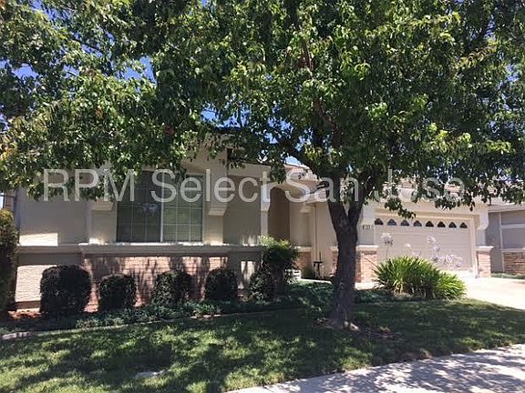 2nd image of 323 Mandarin Cir
