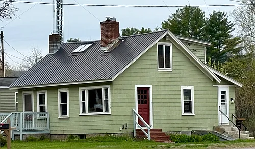 224 E Main St Photo 1