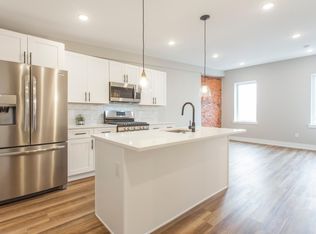 829 S 4th St FLOOR 3, Philadelphia, PA 19147