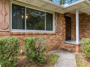 121 Hilltop Dr, Travelers Rest, SC 29690