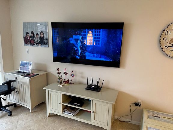 5th image of 651 Seaview Ct APT B202