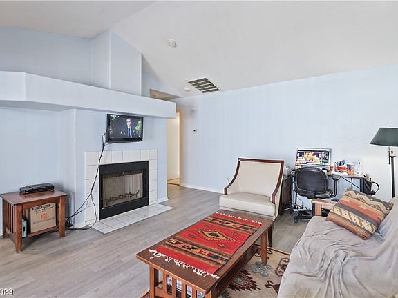 5th image of 5380 Angler Cir Unit 101