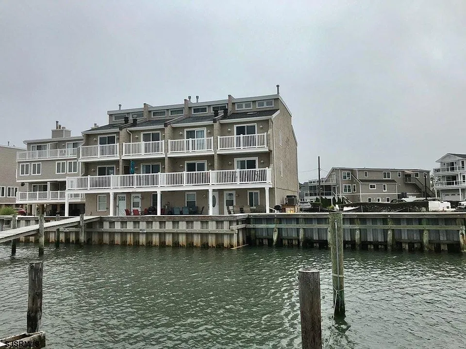 1113 Bayshore Ave #2A